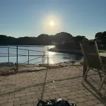 Furuholmen, Lindesnes Feriehus *