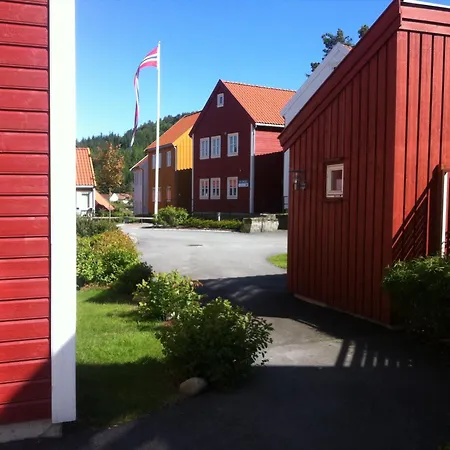 Feriehus Furuholmen, Lindesnes Lonestranda